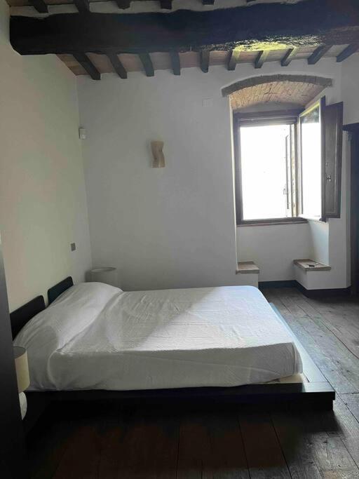Medieval Tower In Umbria With Swimming Pool Montelagello Exterior foto