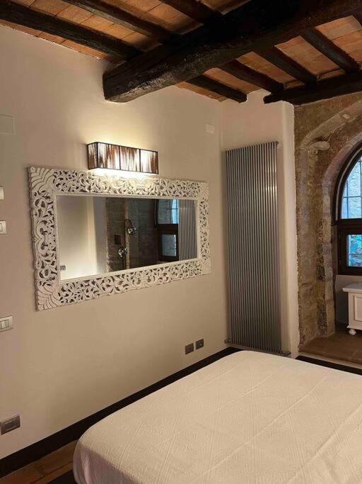 Medieval Tower In Umbria With Swimming Pool Montelagello Exterior foto