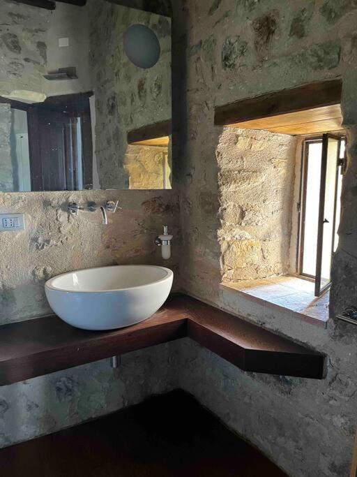 Medieval Tower In Umbria With Swimming Pool Montelagello Exterior foto